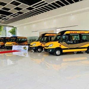 Limousine 9 Ghế Ngồi