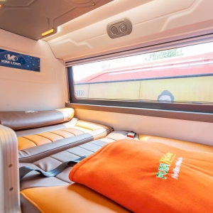 Limousine 24 Cabin